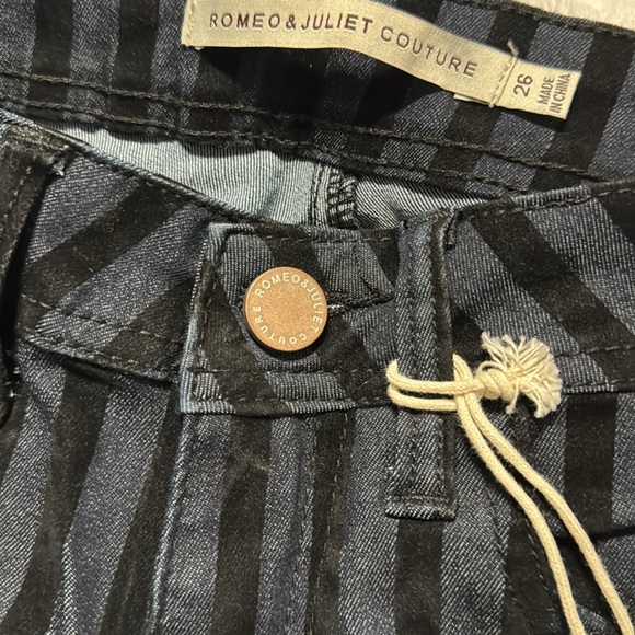 Romeo & Juliet Striped Black Velvet Jeans🎉🎉 - Picture 9 of 11